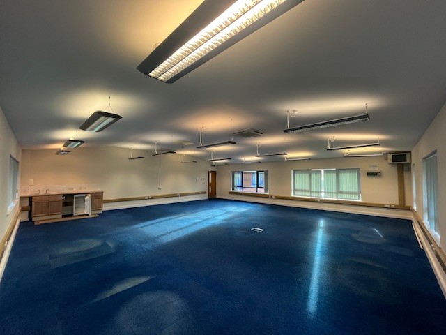 Office in Bridgnorth - photo 3